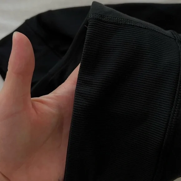 ❌SOLD❌ 🖤LULULEMON Clam Digger wide legged capri pants | SIZE 6 - Picture 11 of 13